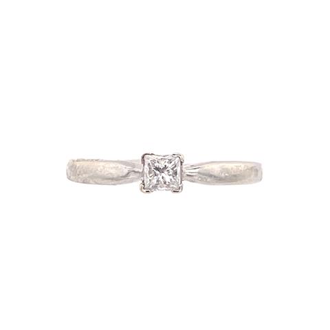 White Gold Solitaire
