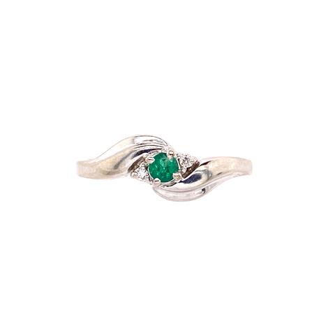 American White Gold Emerald and Diamond ring