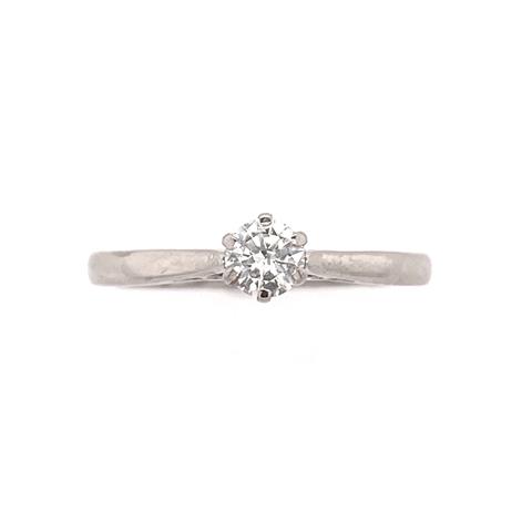 White Gold Solitaire