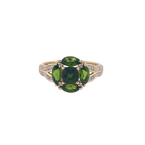 Chrome Diopside and Diamond Ring